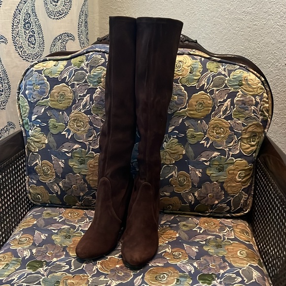 Stuart Weitzman knee high suede wedge boots made in Spain never worn, runs small - Picture 2 of 7